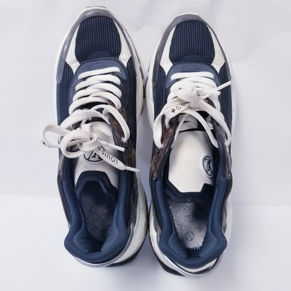 Louis Vuitton Navy and White Sneakers - Picture 6 of 7